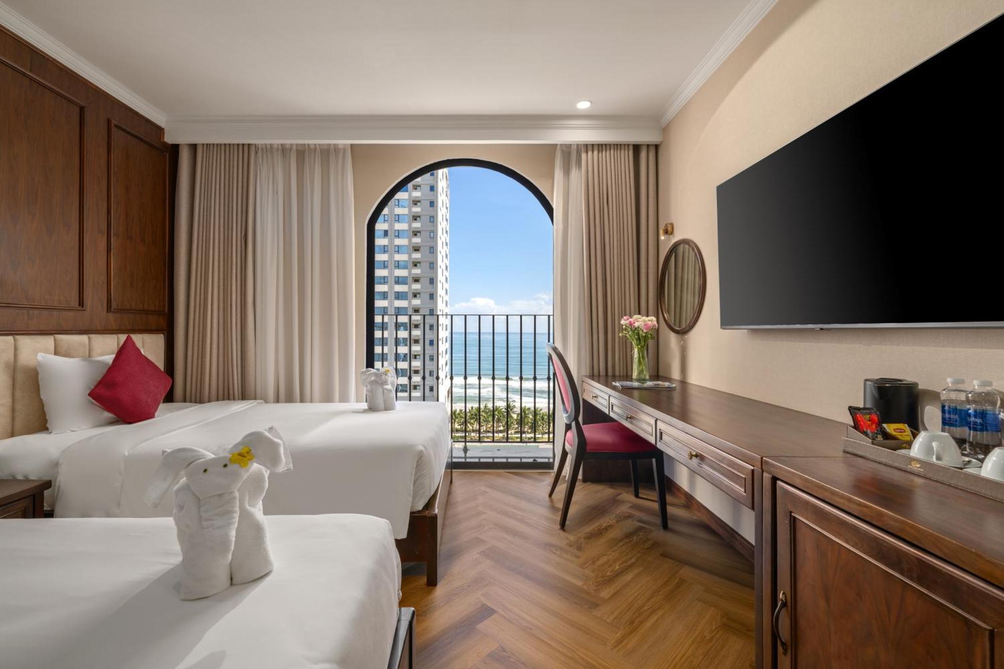 Golden Lotus Luxury Hotel Danang - Complimentary Daily Afternoon Tea Екстериор снимка