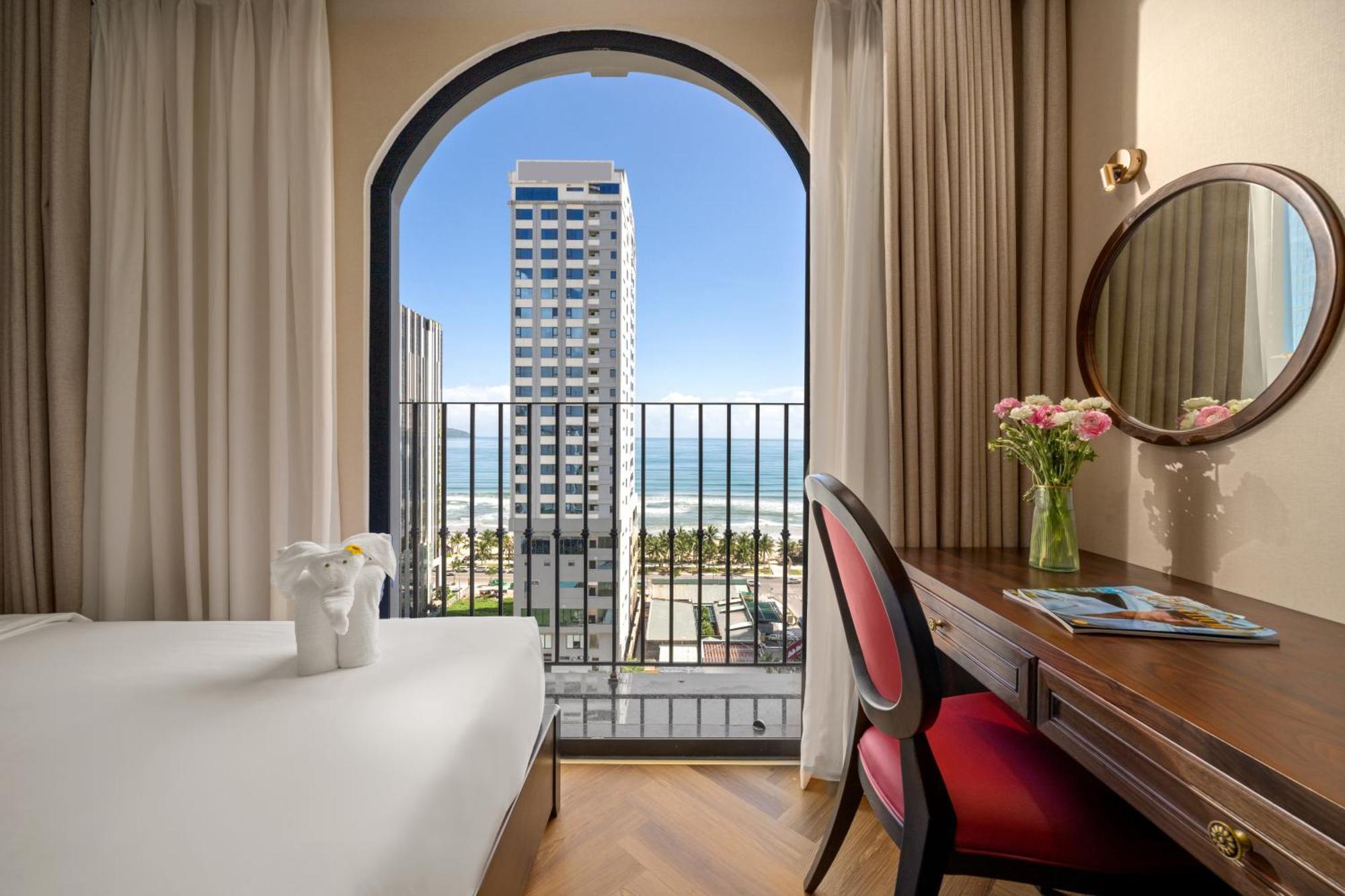 Golden Lotus Luxury Hotel Danang - Complimentary Daily Afternoon Tea Екстериор снимка