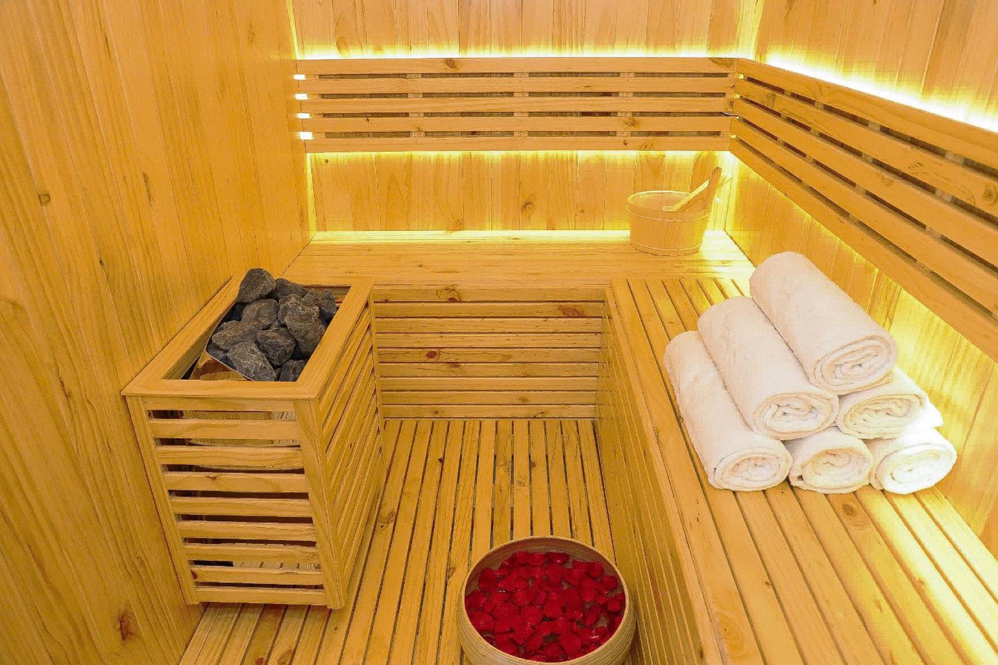 Golden Lotus Luxury Hotel Danang - Complimentary Daily Afternoon Tea Екстериор снимка